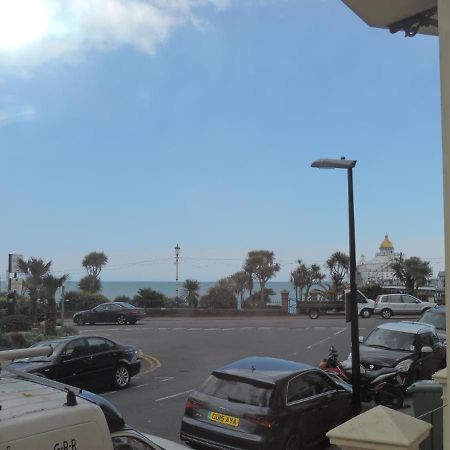 3 Queens Gardens Sea View Apartment Eastbourne Ngoại thất bức ảnh